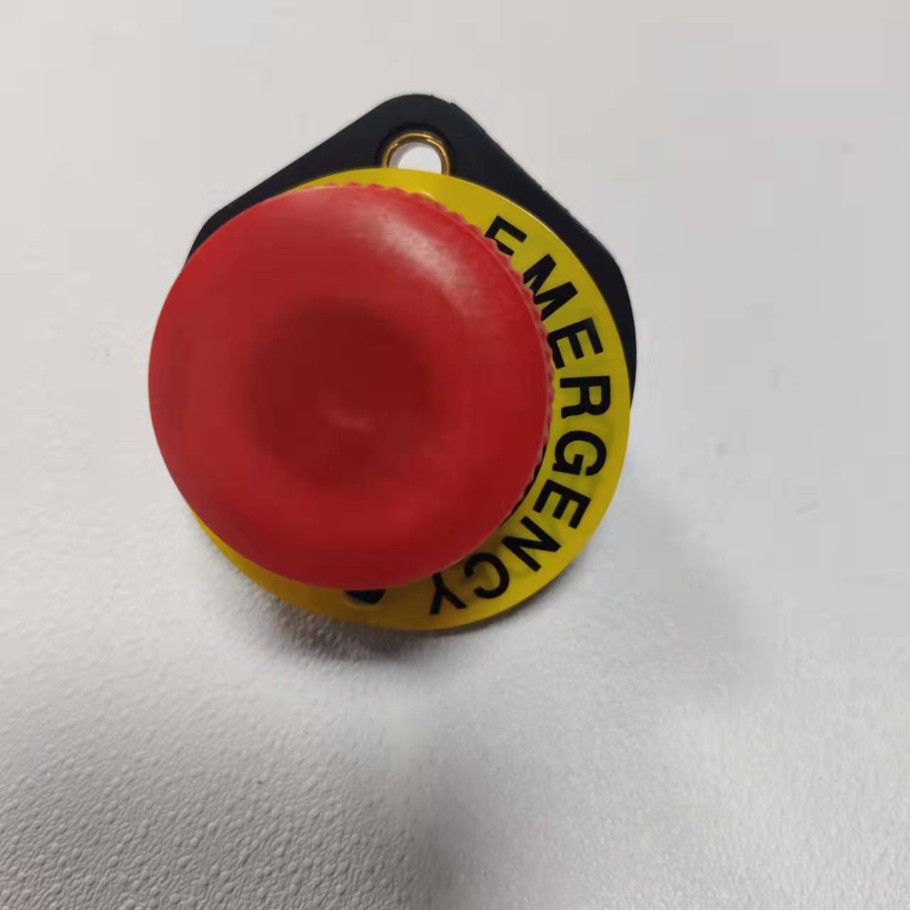 12V 75A Solenoid Emergency Stop Switch with Rotating Release - Image 5